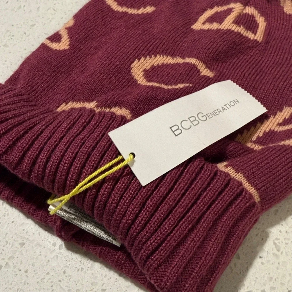 BCBGeneration Womens Knit Logo‎ Beanie Pom Pom Burgundy Peach NWT